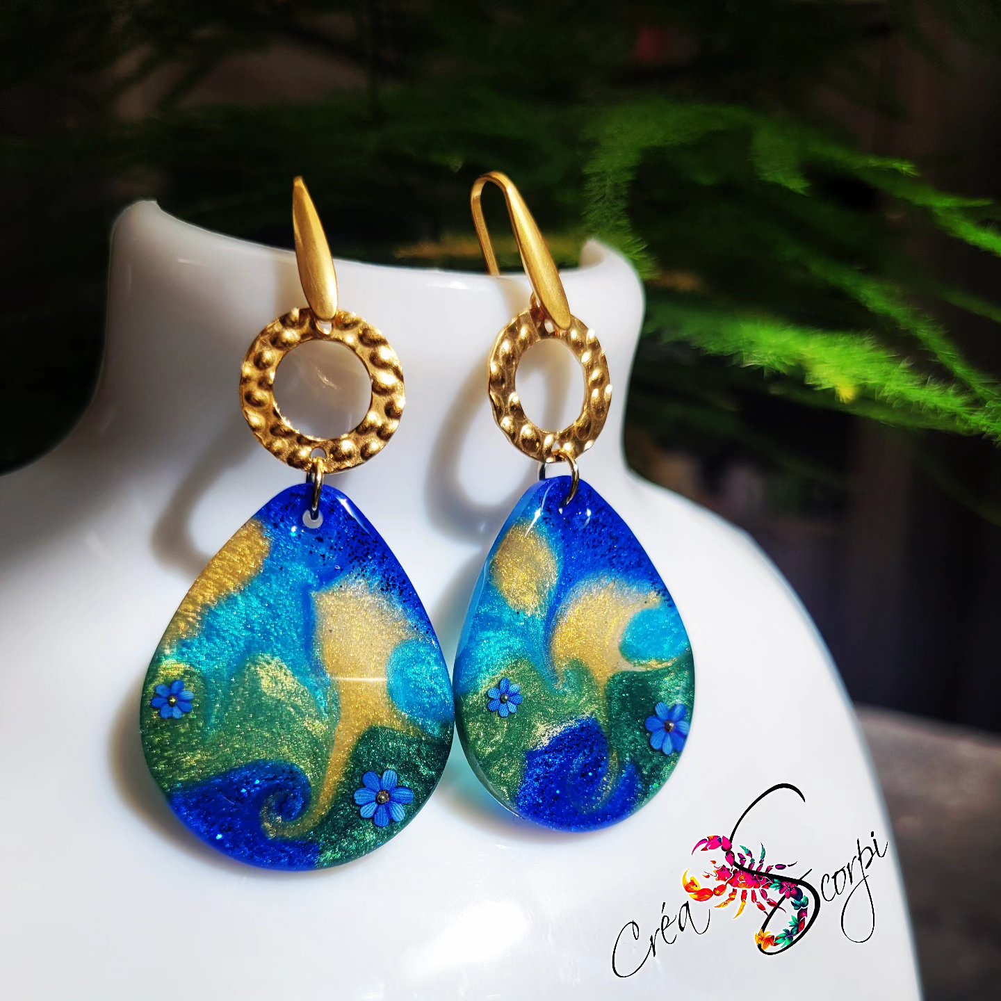 Boucles d'Oreilles Goutte Océan Mystique - Finition Dorée