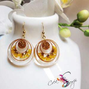 Boucles d'Oreilles "Éclat Solaire" Fleurs Séchées et Paillettes