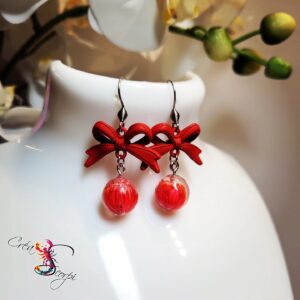 Boucles d'Oreilles Nœud Rouge et Fleurs Séchées Éternelles