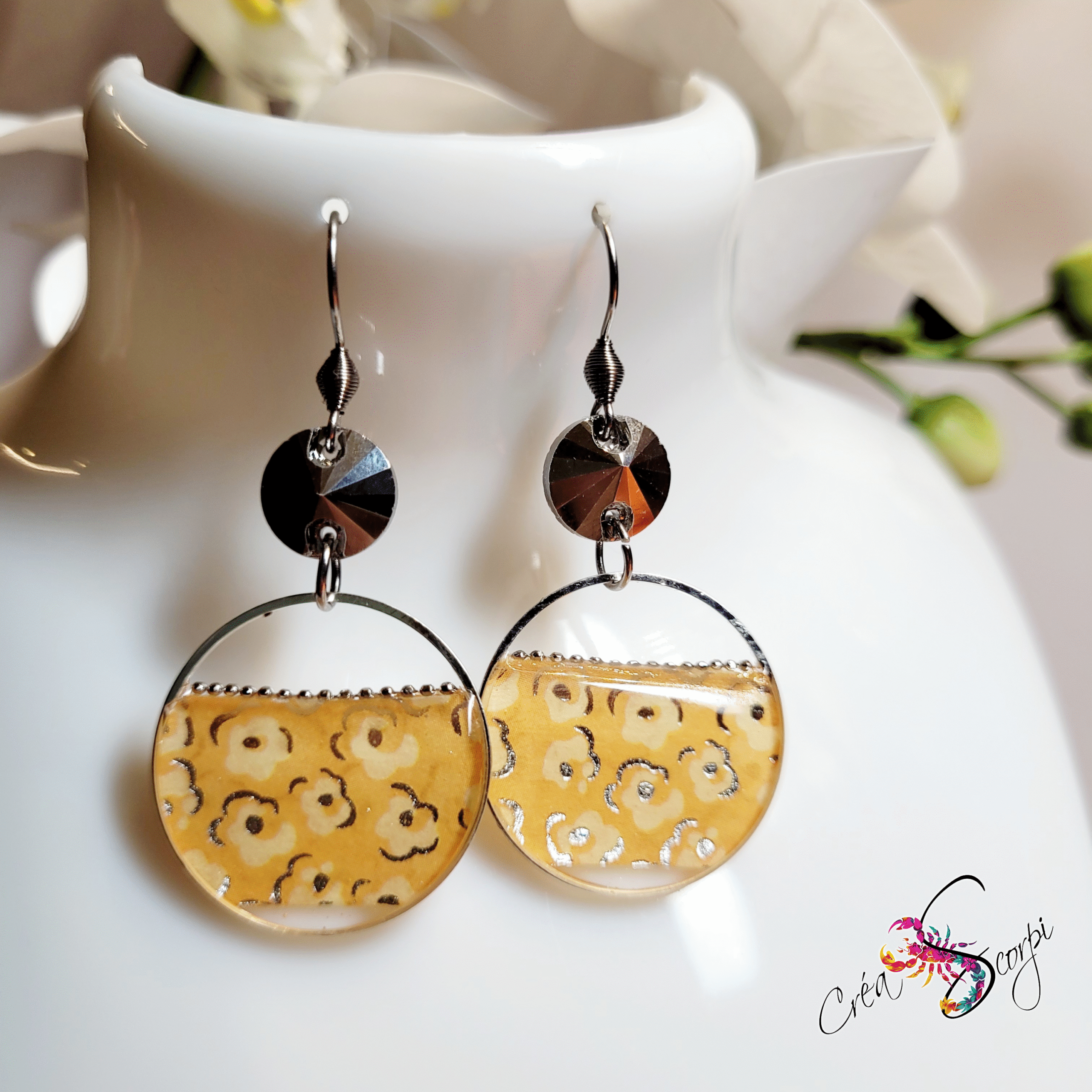 Boucles d'oreilles Univers créatif "Mimosa Scintillants" – Image 3
