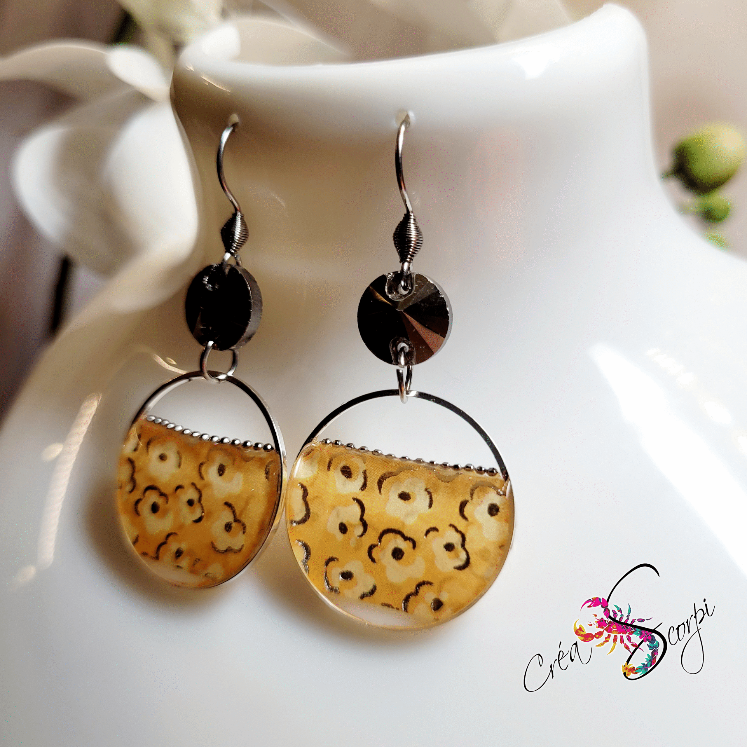 Boucles d'oreilles Univers créatif "Mimosa Scintillants" – Image 2