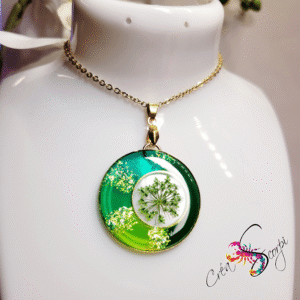 Pendentif Nature Captive "Sphère Végétale Émeraude"
