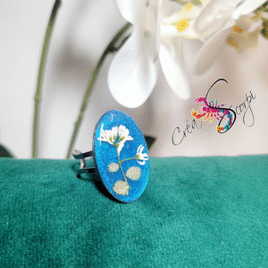 Bague "Éclat Floral Bleu Céleste"