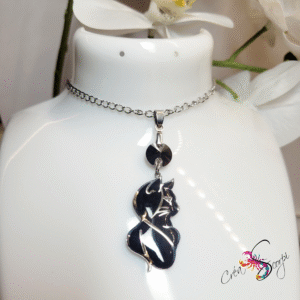 pendentif Chat Noir Élégant