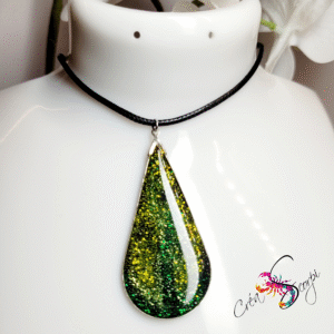 Collier "Goutte Scintillante Forêt Mystique"