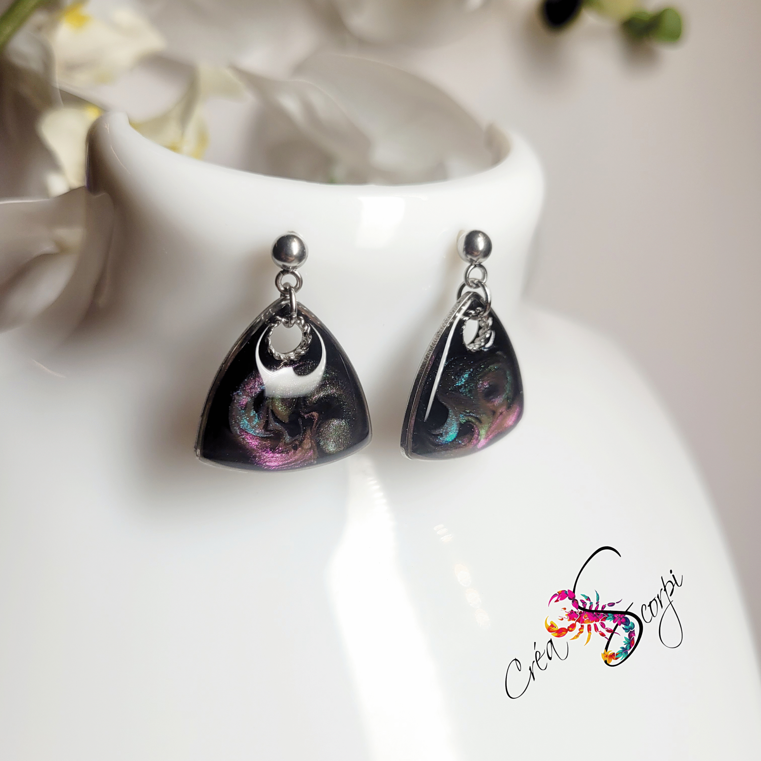 Boucles d'oreilles Triangle Nuit Mystique – Image 2