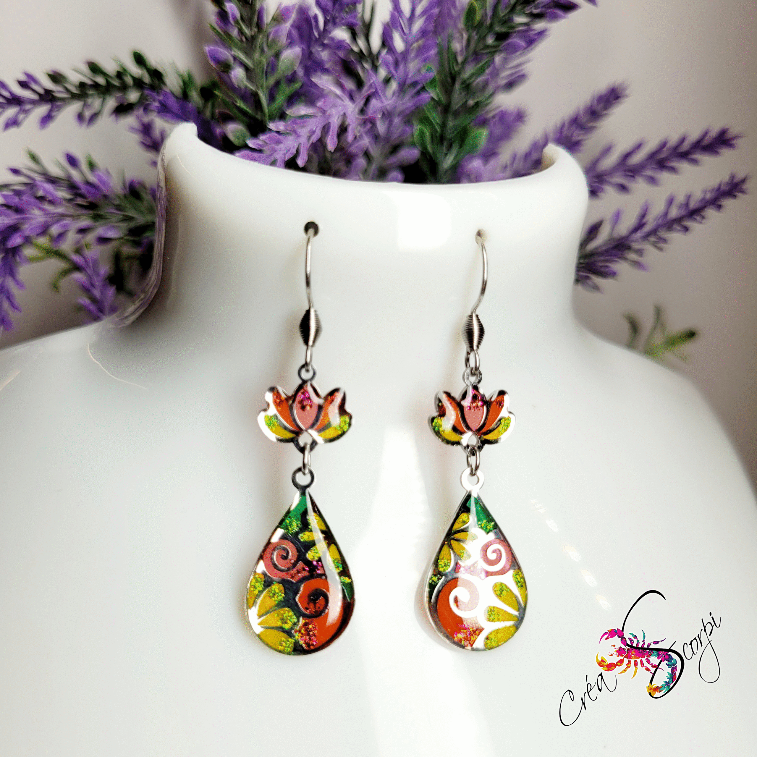 Boucles d'Oreilles "Gouttes Vibrantes du Lotus"