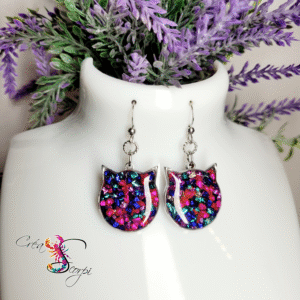 Boucles d'Oreilles Tête de Chat "Éclat Félin Argenté" - Résine & Pierres de Verre Vives