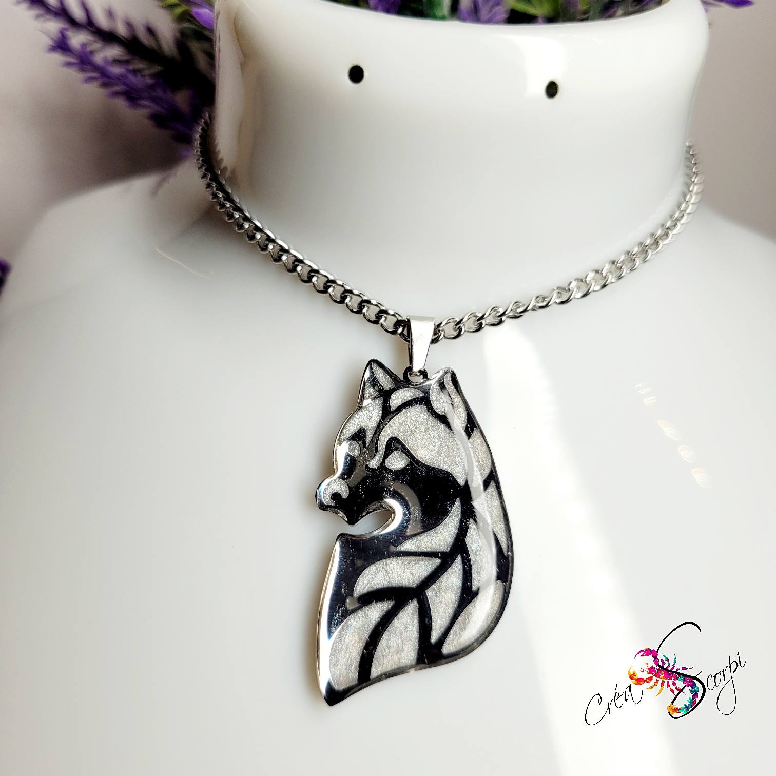 Pendentif "Âme de Loup & Éclat Lunaire" – Collier Loup Stylisé – Image 4