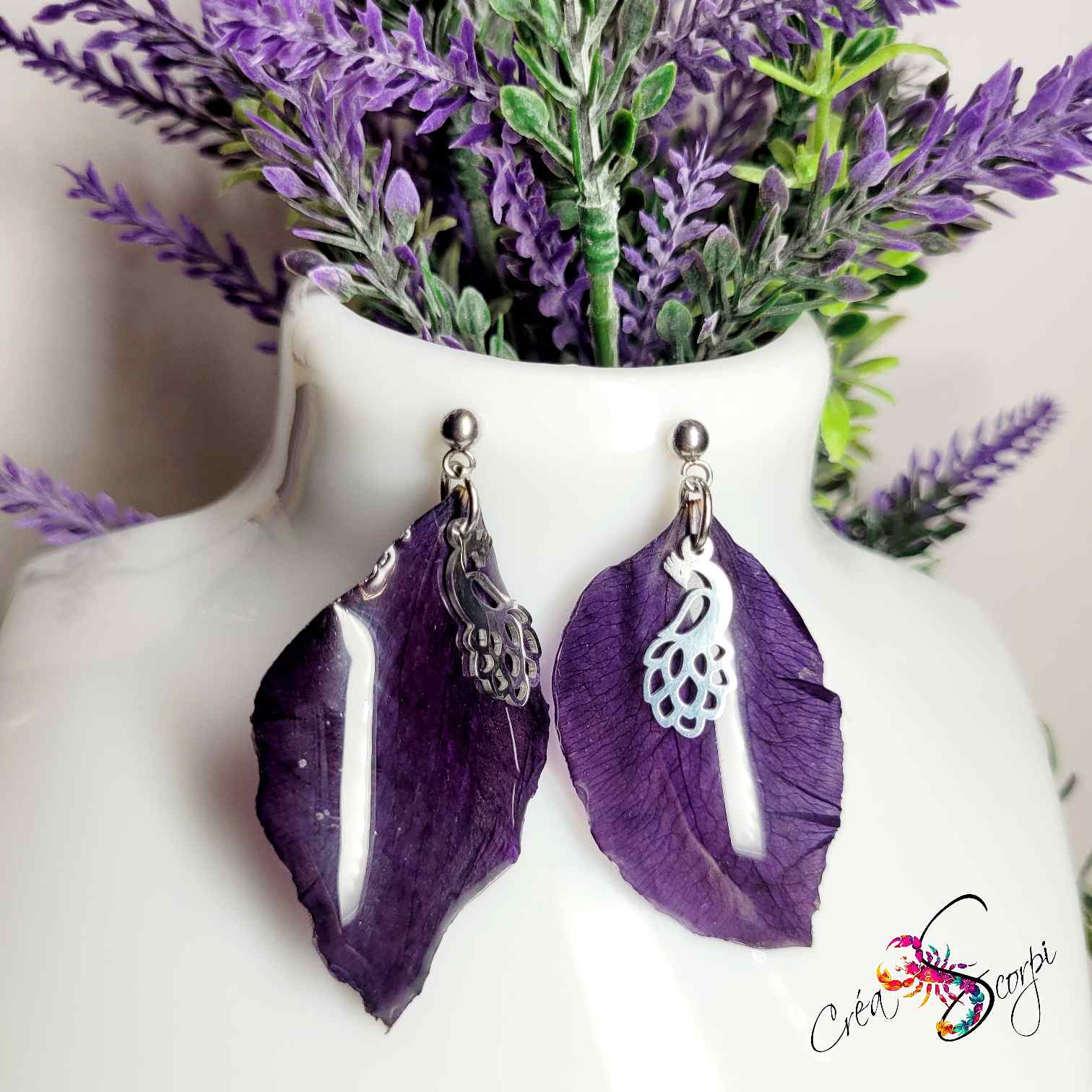 Boucles d'Oreilles "Clématite Royale & Majesté" – Véritables Pétales de Clématite – Image 4