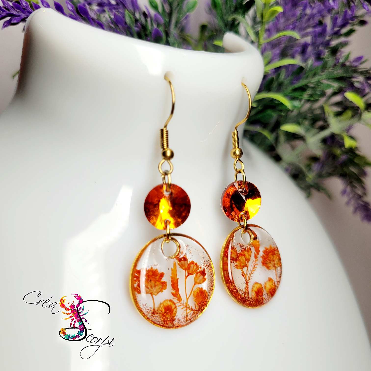 Boucles d'Oreilles Pendantes Florales – Fleurs Séchées, Perles Ambrées