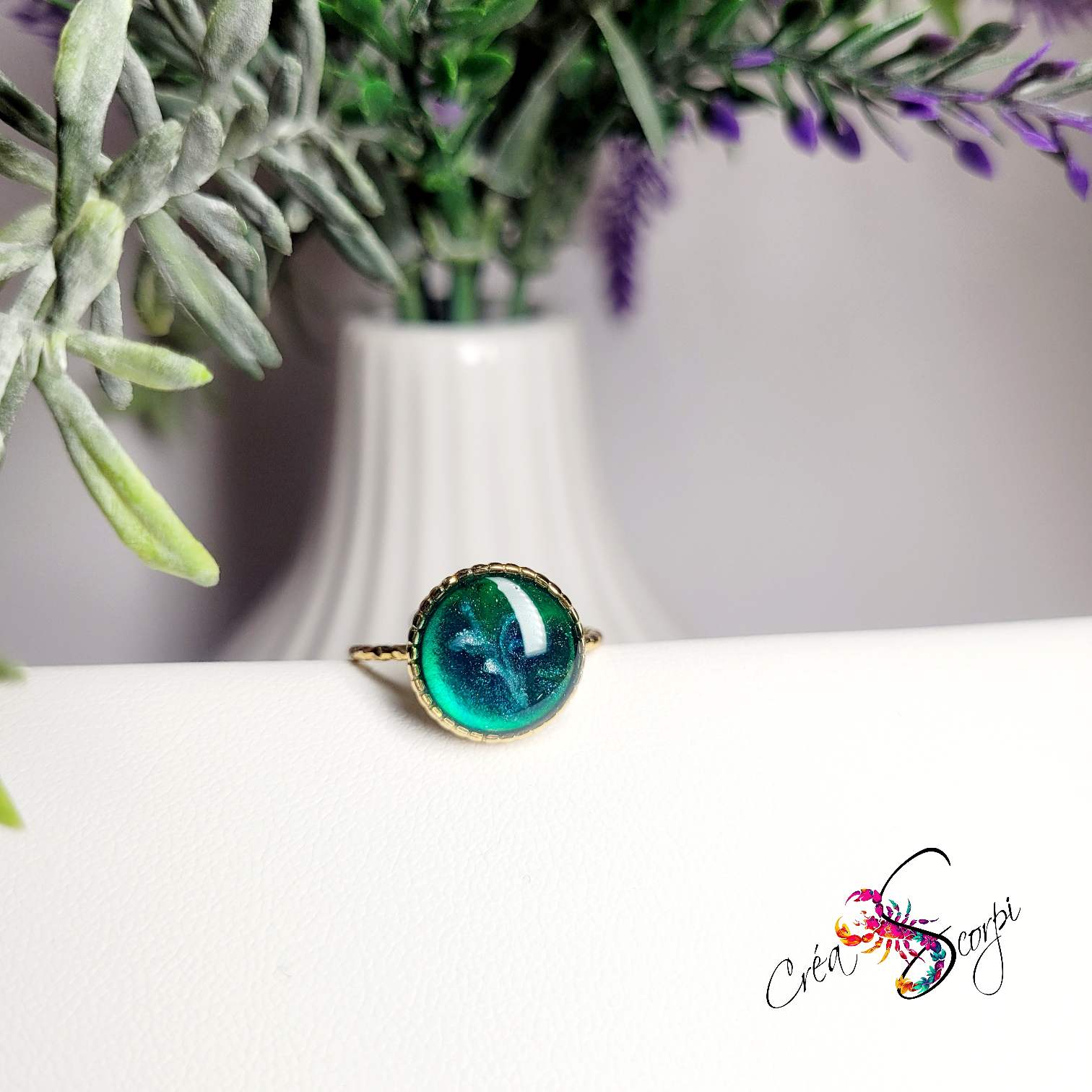 Bague "Éclat d'Émeraude Stellaire"