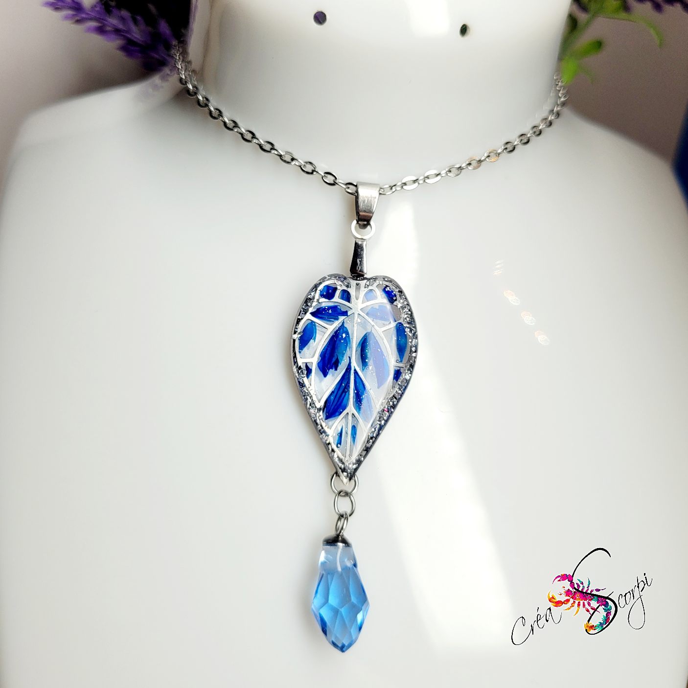 Collier "Feuillage Bleu"